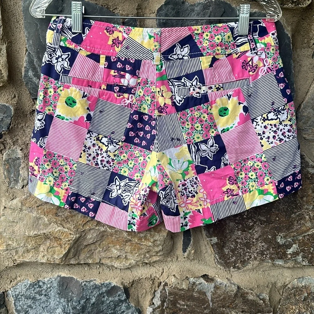 Lilly Pulitzer Patchwork Print Shorts Pink Multi Size 4 – Floral Preppy Classic